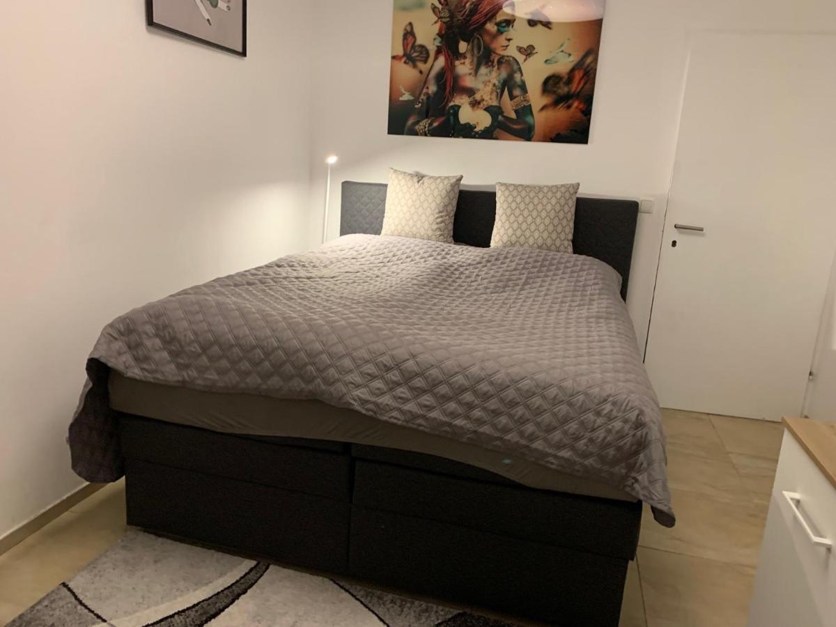 Exzellentes Apartment Mit Toller Aussicht! Linz Esterno foto